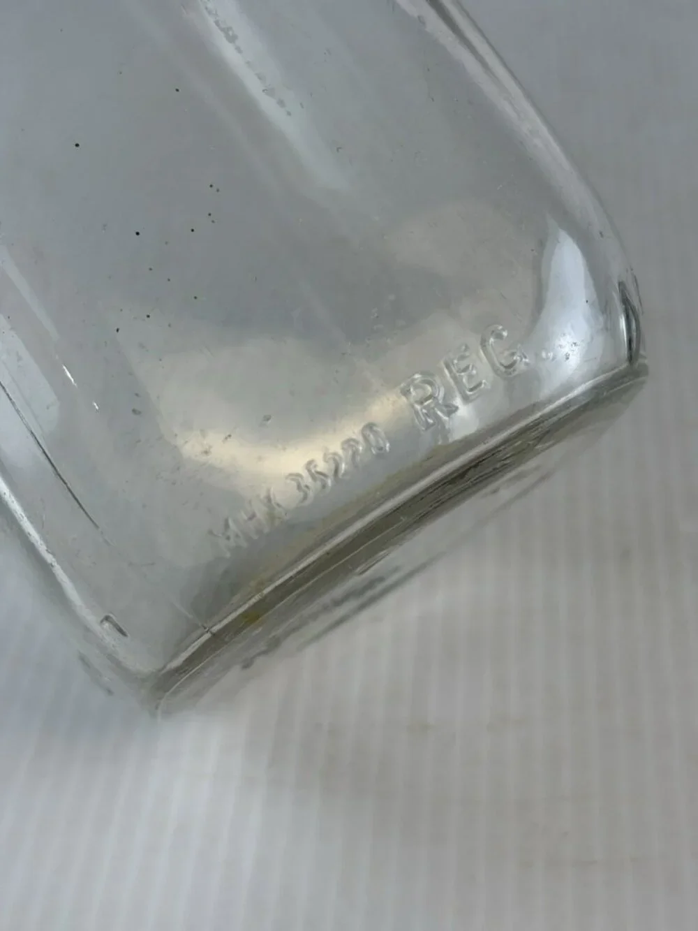 Vintage Shoulder Script Embossed Biltmore Dairy Farms Quart Bottle-Duraglas
